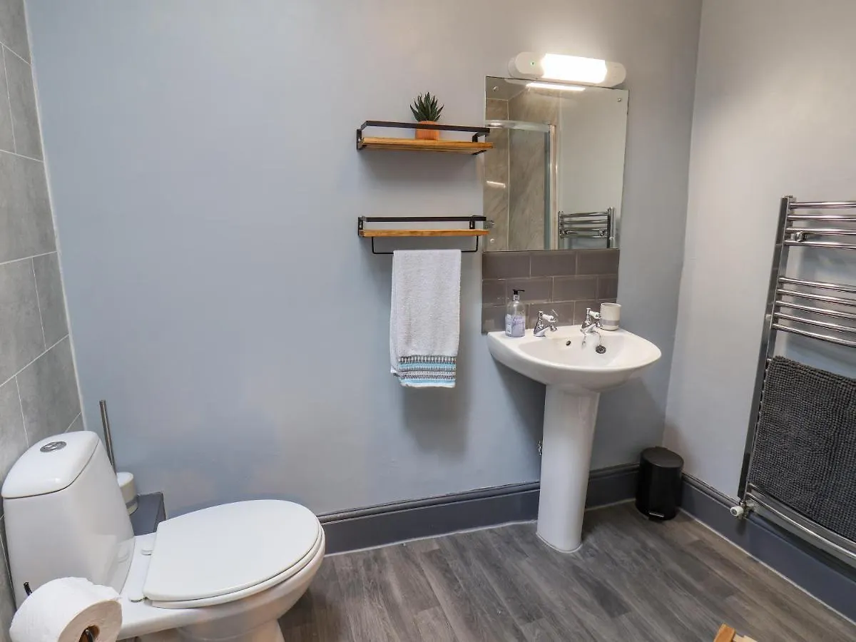 Book House Apartment Whitby